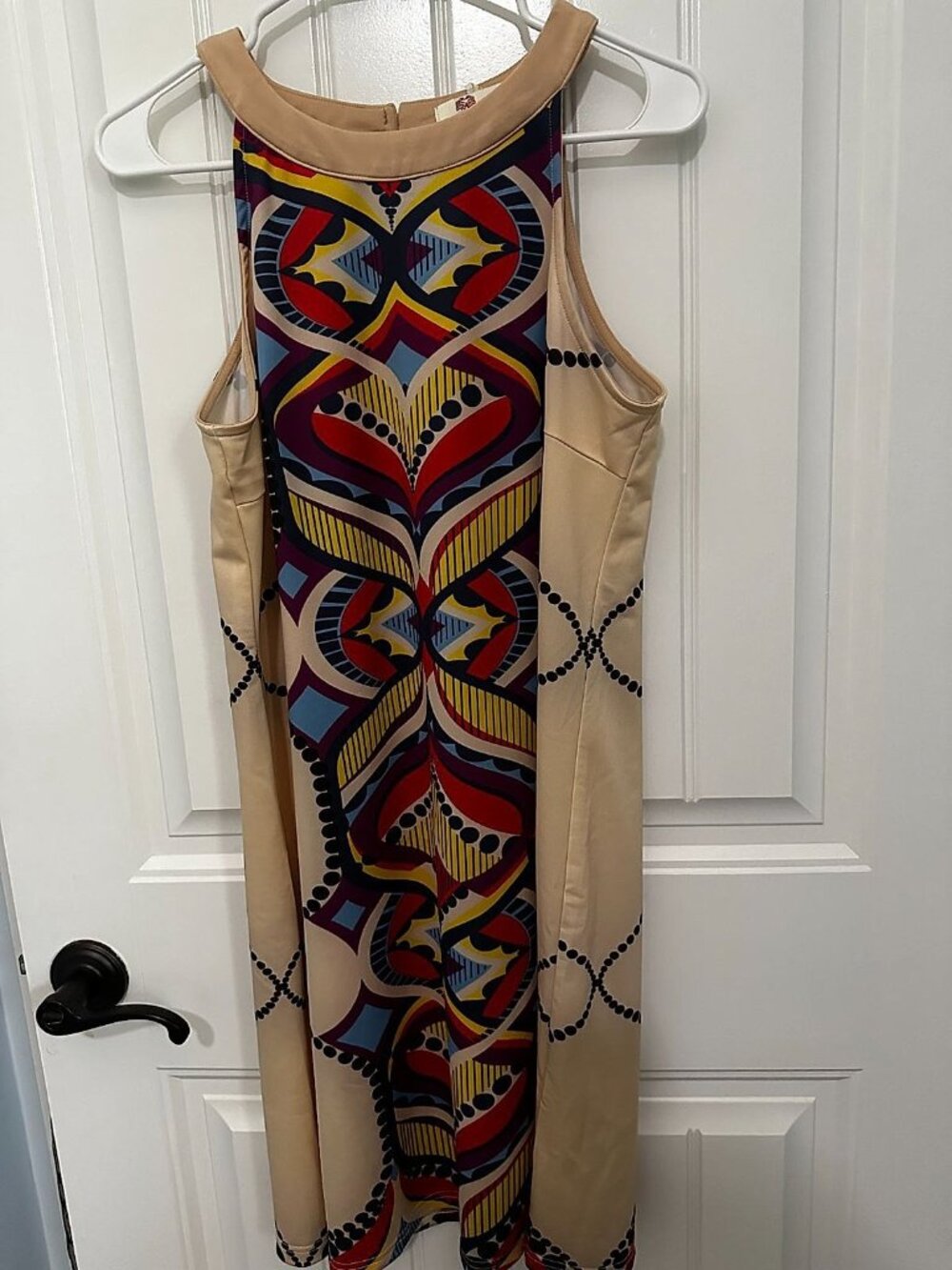 Aryeh Women's Sleeveless Halter-Neck Shift Dress, Geometric Print, Tan, Size M